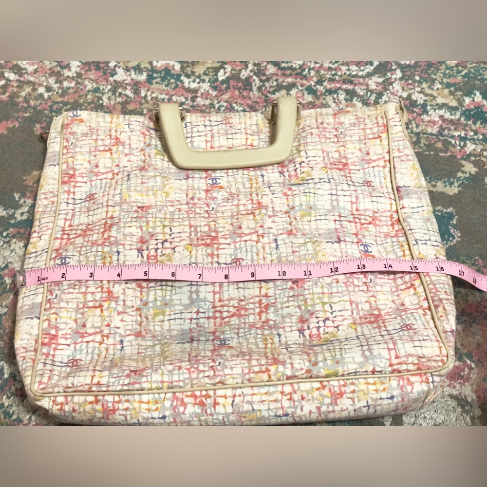 SOLD Chanel Large Clover Charm Two Way Tote Handbag White Pink Canvas - Picture 13 of 15